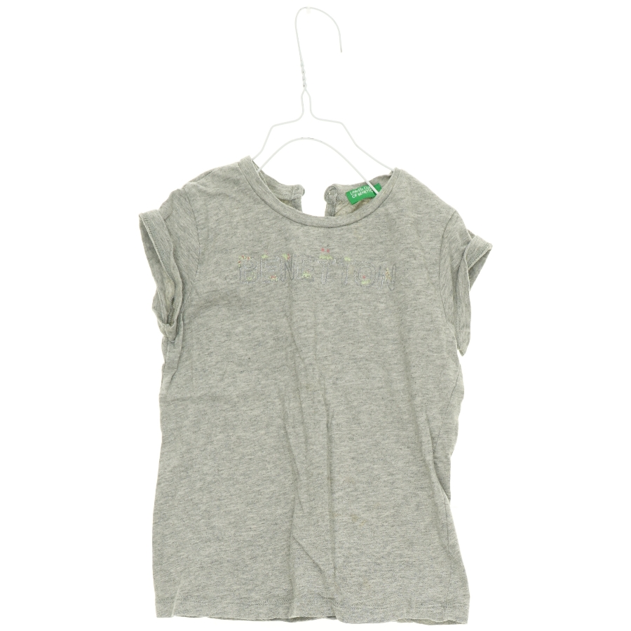 T-Shirt fra Benetton (str. 98 cm)