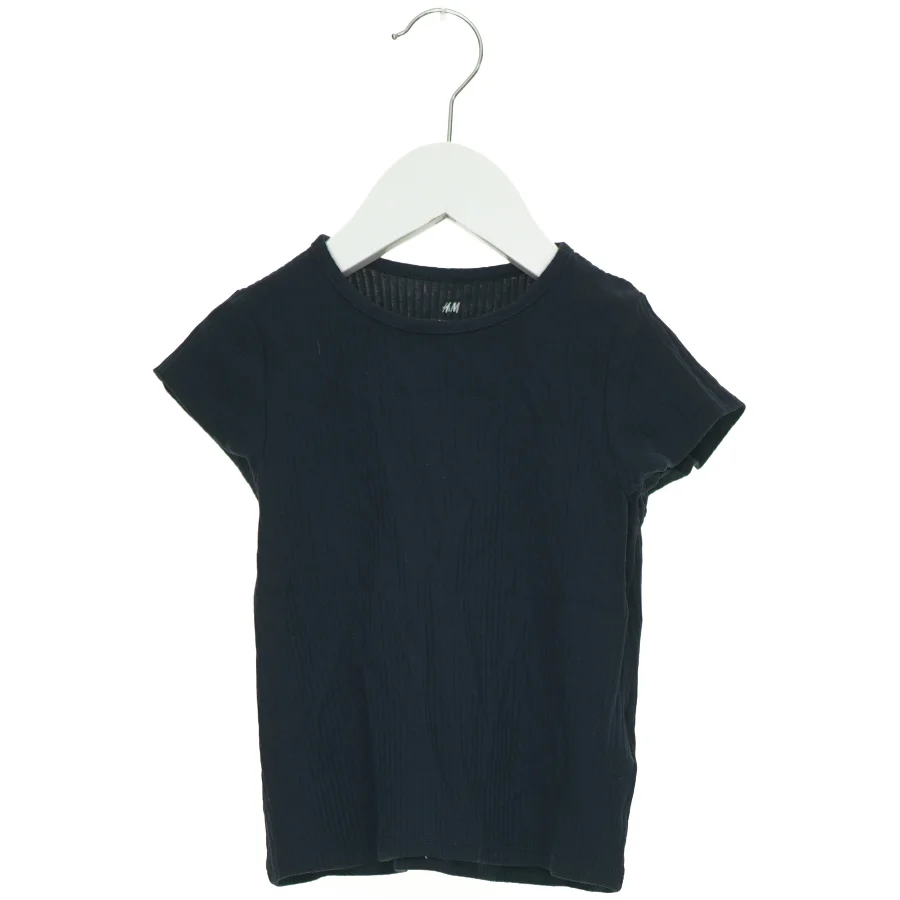T-Shirt fra H&M (str. 104 cm)