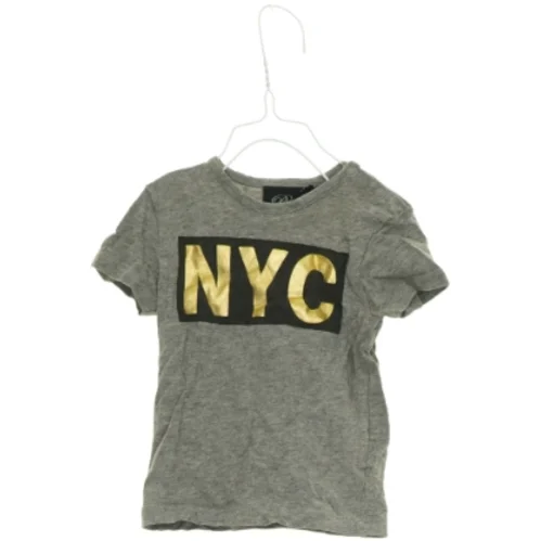 T-Shirt fra Sofie Schnoor (str. 74 cm)