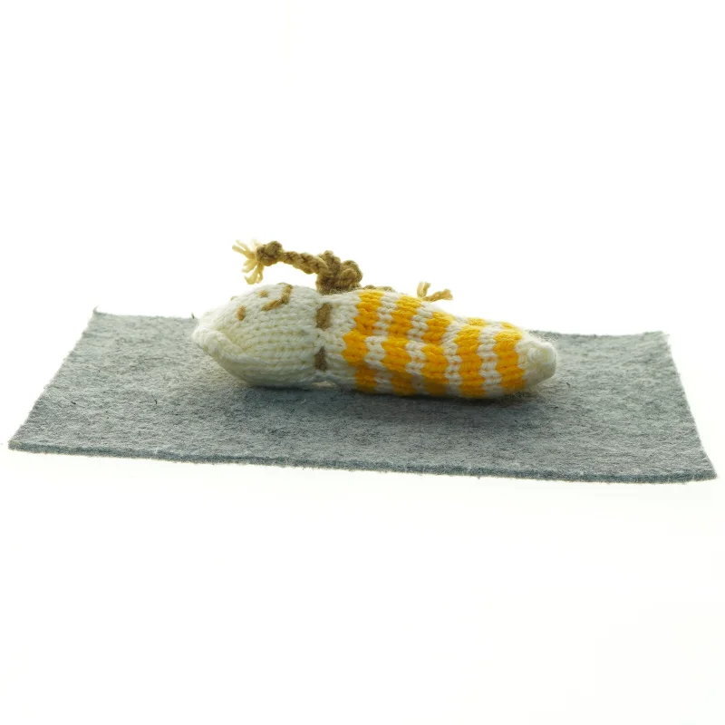 Håndstrikket bamse (str. 13 x 7 cm)