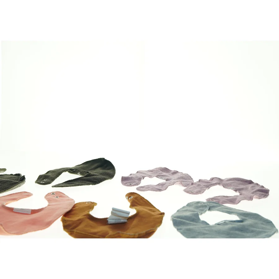 Babyhagesmække i forskellige farver (str. 20 cm)