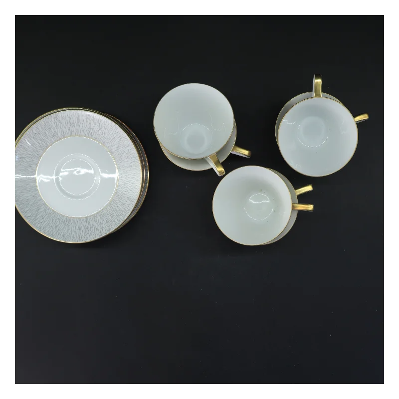 Koh-I-Noor kaffekopper med undertallerkener fra Königl pr Tettau (str. 6 kopper. ø. 8 cm. længde. 6,5 cm. 6 undertallerkener. ø. 14 cm)