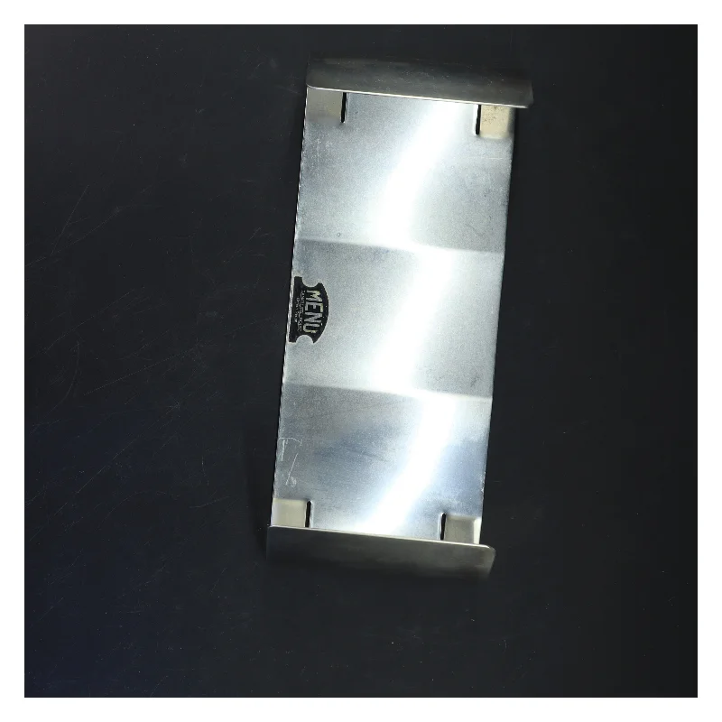 Metal vinreol fra Menu (str. 9x28 cm)