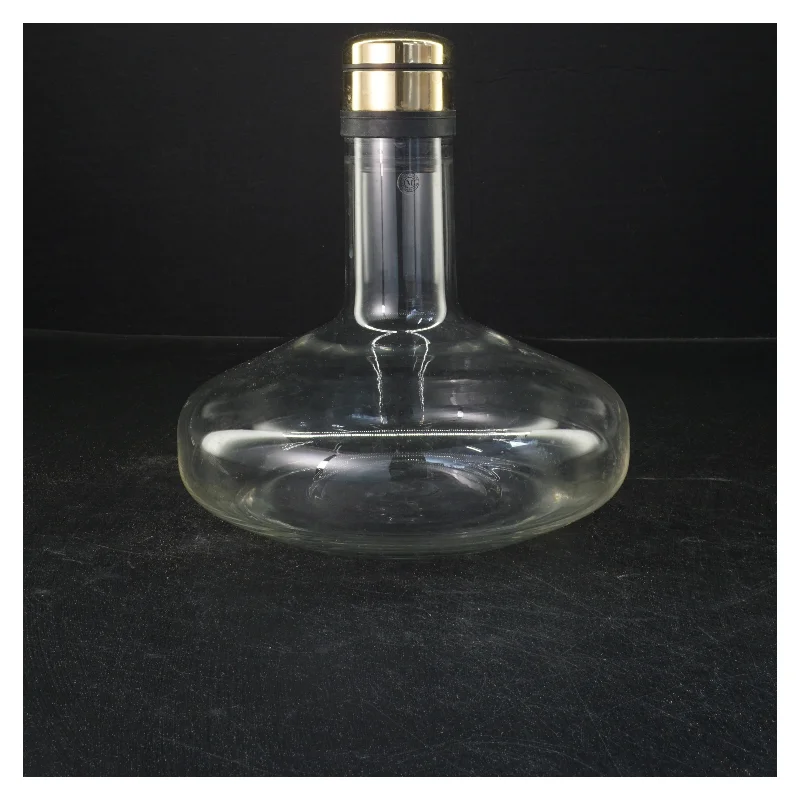 Glas karaffel med messinglåg (str. 22x20 cm)