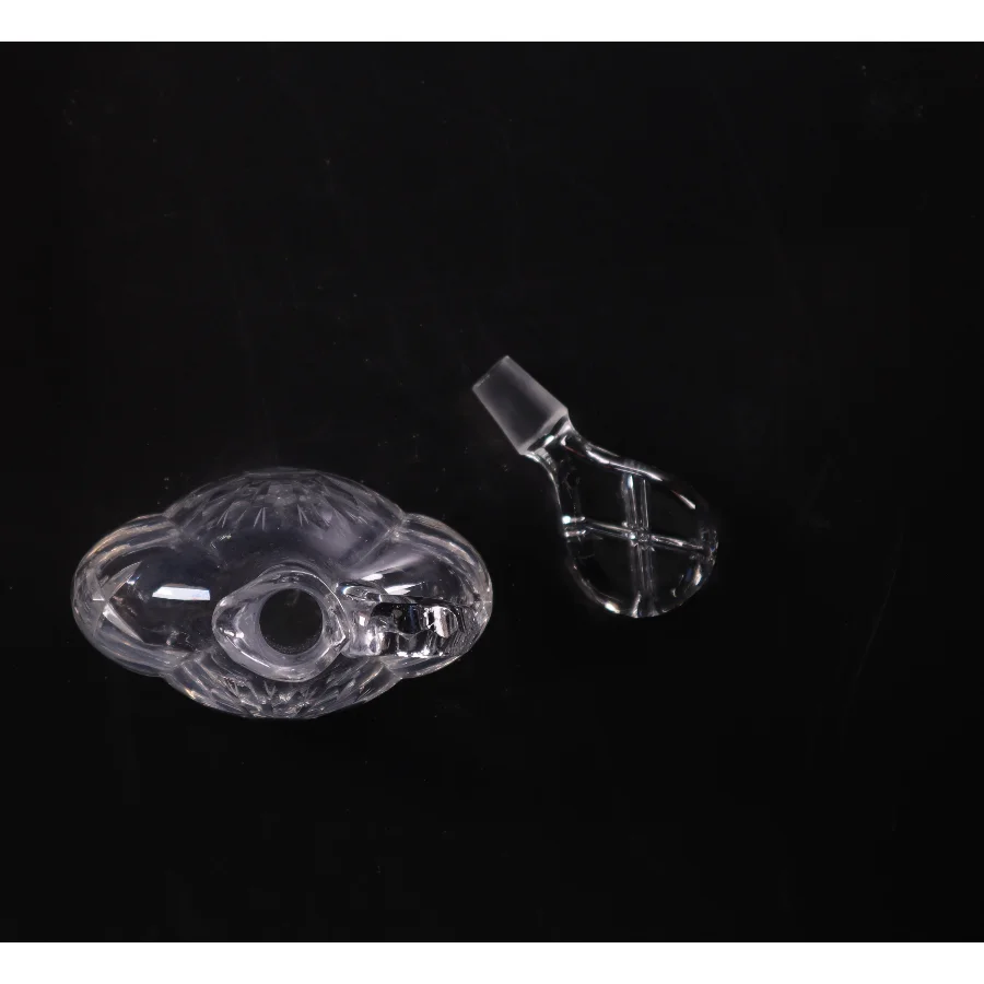 Glaskarafel med mønster (str. 28 x 17 x 10 cm)