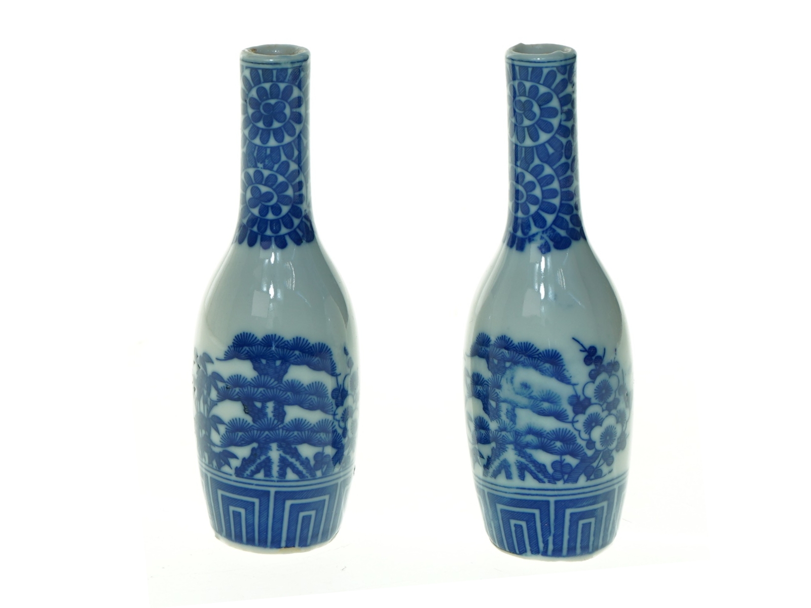 Blå og hvide porcelænsvaser (str. 13 x 4 cm)