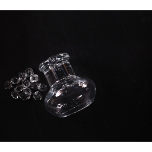 Glas vase med dekotrative glassten (str. 14 x 14 cm)