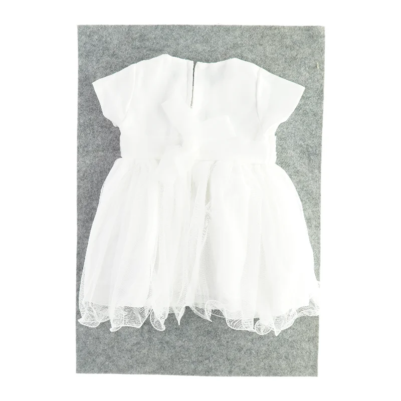 Kjole med tyl fra Jocko (str. 74)