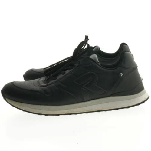 Sorte sneakers