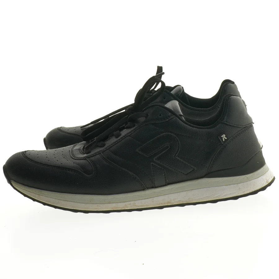 Sorte sneakers