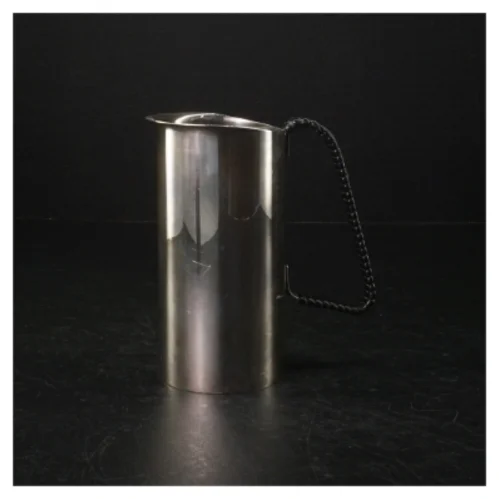 Sølvkande, 2-tårnet  og glas fra Richmond (str. H. 13,5 cm. ø 7 cm)