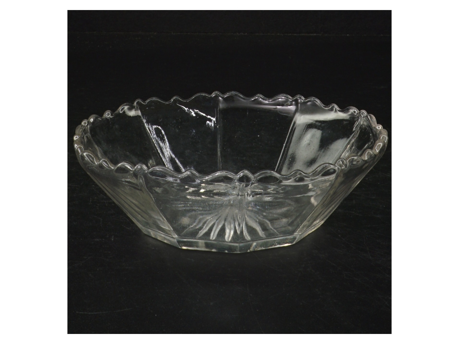 Gl. Glasskål (str. Ø. 14,5 cm)