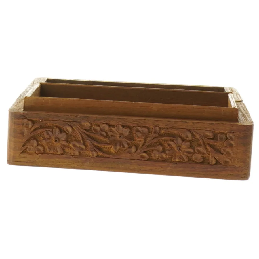 Udsmykket trææske (str. 15 x 10 x 6 cm)