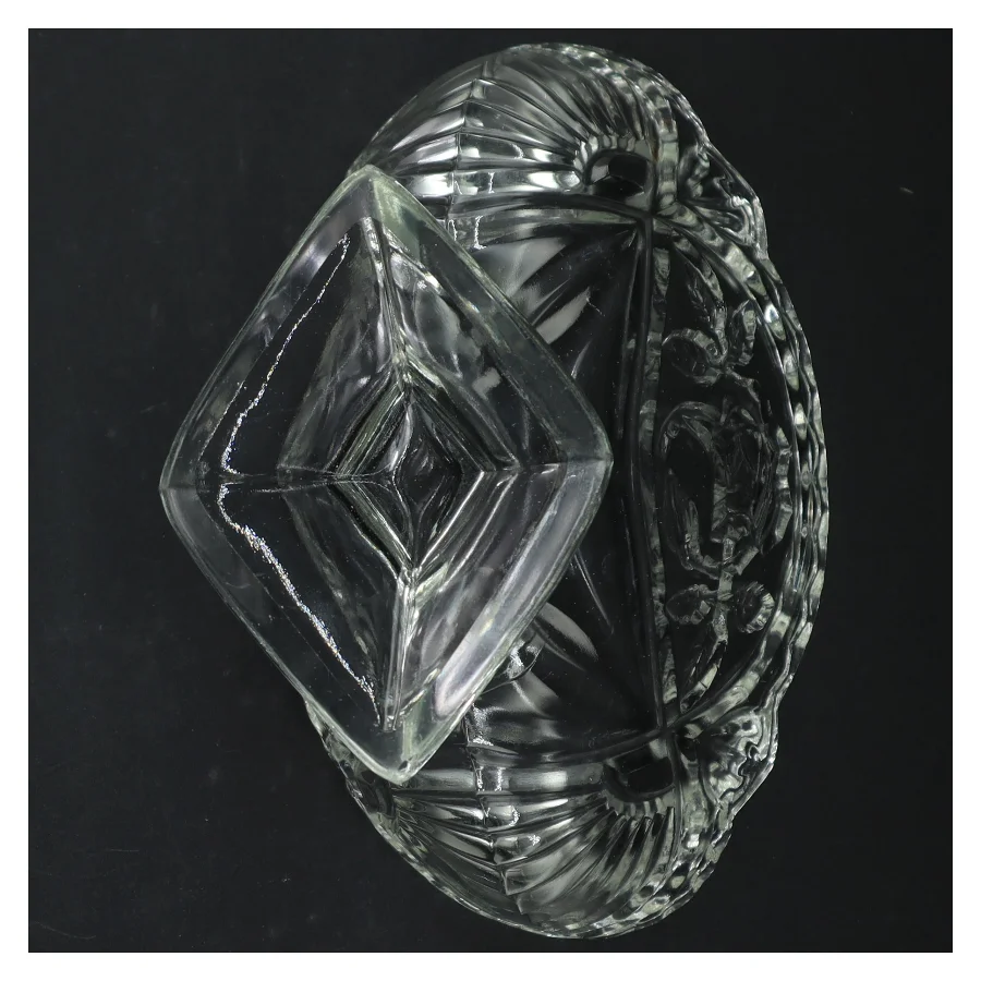 Gl. Glasskål (str. H. 15 cm. 21 x 13 cm)