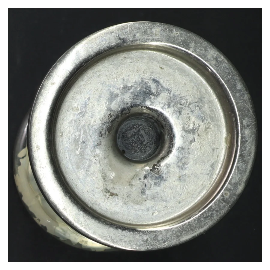 Glas lysestage med sølvfarvet finish (str. H. 19 cm)