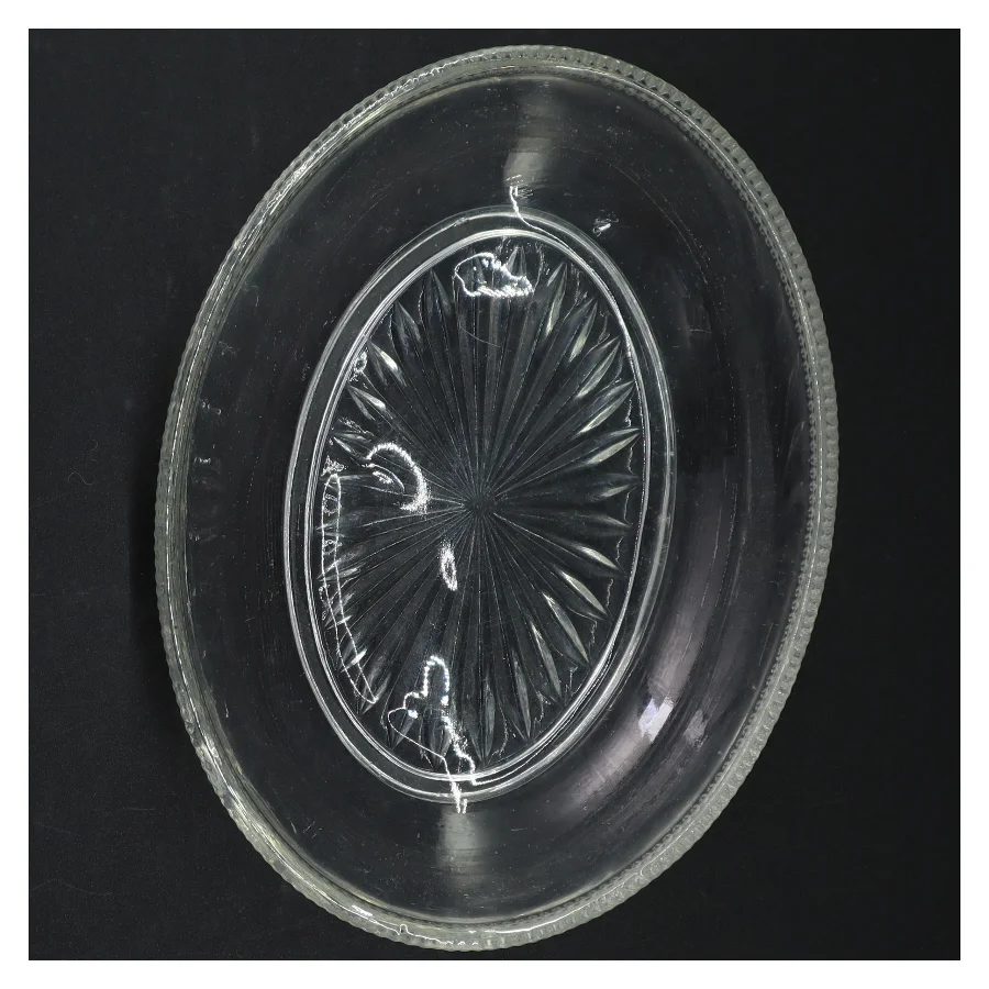 Gl. Glasfad (str. 21,5 x. 15,5 cm)