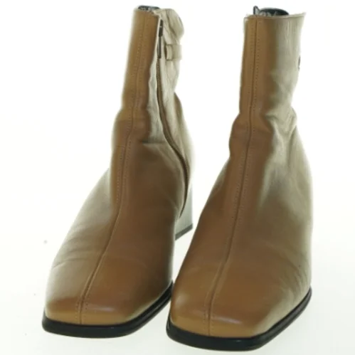 Brune læderstøvler fra Gabor (str. 6 )