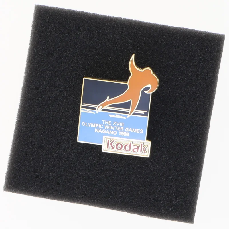 Nagano 1998 Olympiske Lege Kodak Sponsor Pin (str. 2,5 x 2,5 cm)