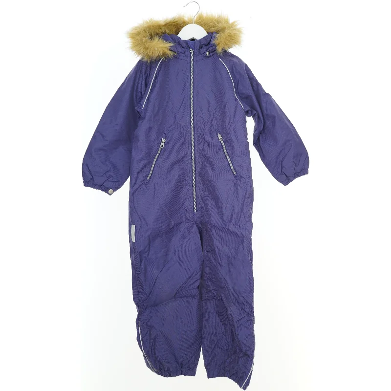 Flyverdragt med pels hætte fra Ticket to Heaven (str. 116)