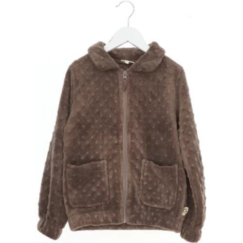 Brun fleecejakke med lynlås fra Pomp de Lux (str. 122)