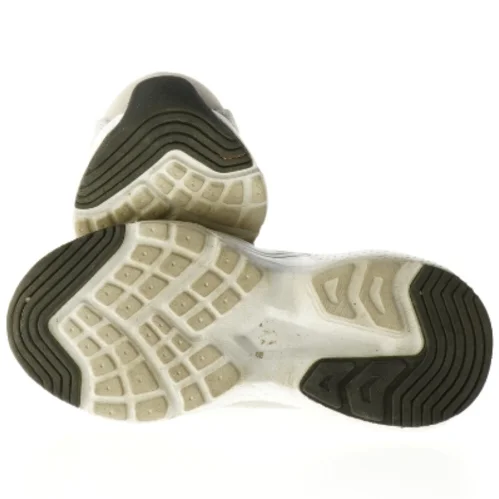 Hvide og beige sneakers fra Kool (str. 32 )
