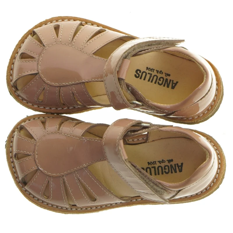 Barnesandaler i læder fra Angulus (str. 23 )