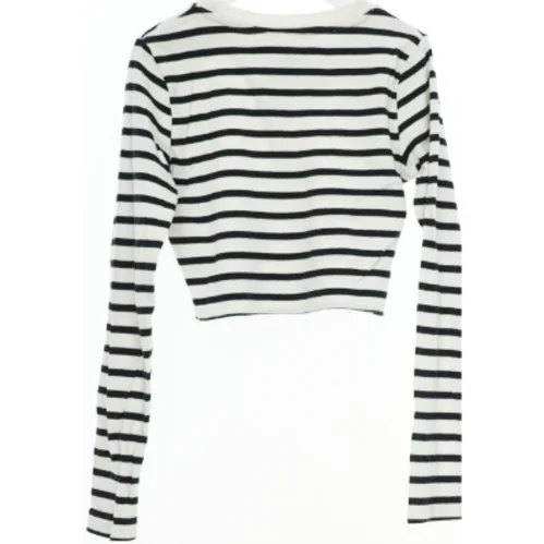 Stribet langærmet trøje fra H&M (str. 134)