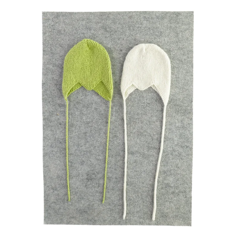 Huer (2 stk.) fra Ukendt (str. LB: 14x13 og 14x13)