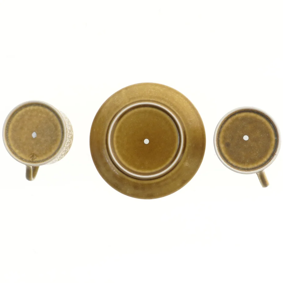 Keramisk kopper og underkop (str. Ø 15 og 8 cm) fra Kronjyden Relief