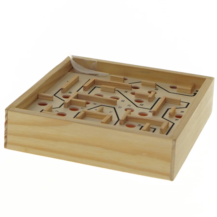 Træ labyrint spil (str. 16x16 cm)