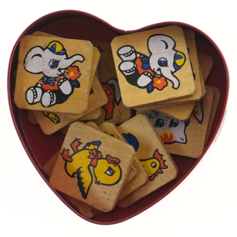 Børnememo-spil i hjerteformet æske (str. 5x5 cm)