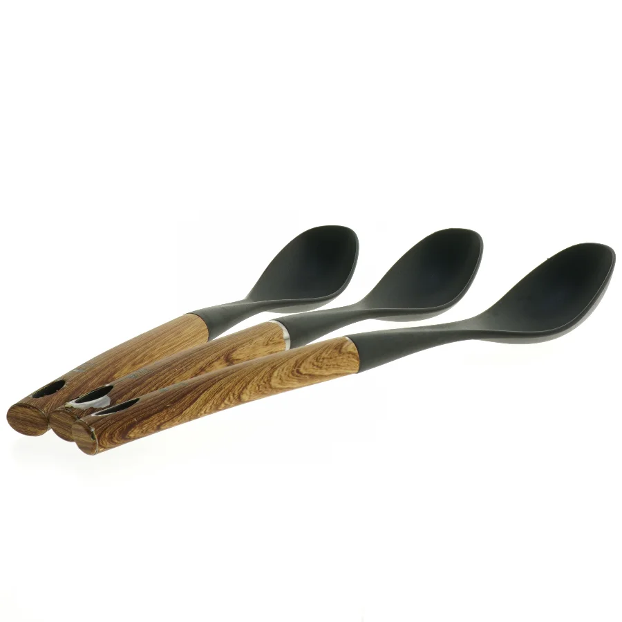 Køkkenredskaber i silikone og bambus