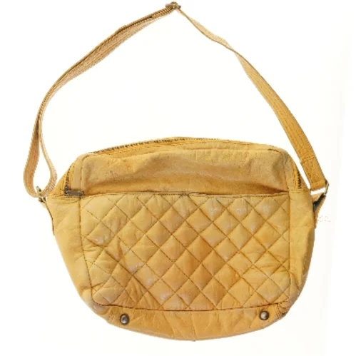 Beige læder pusletaske med lynlåse (str. 50x36 cm)