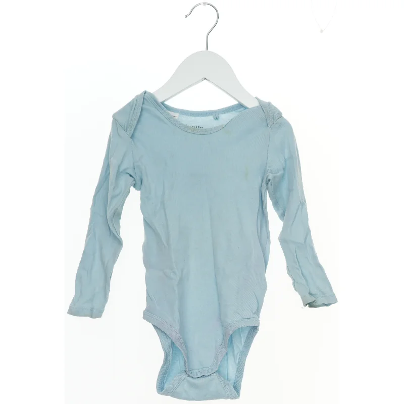 Langærmet lyseblå bodystocking til baby fra Lupilu (str. 92)