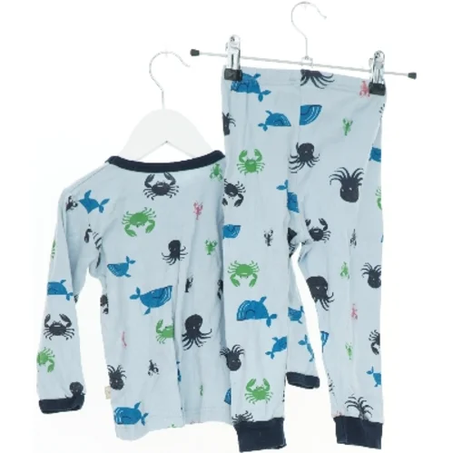 Nattøj fra 808 (str. 86)