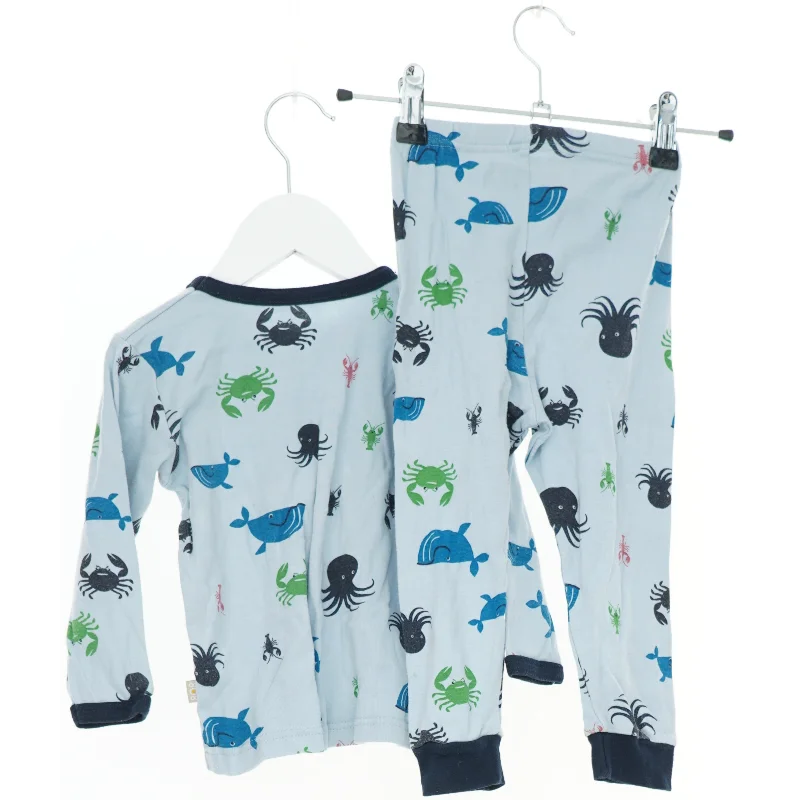 Nattøj fra 808 (str. 86)