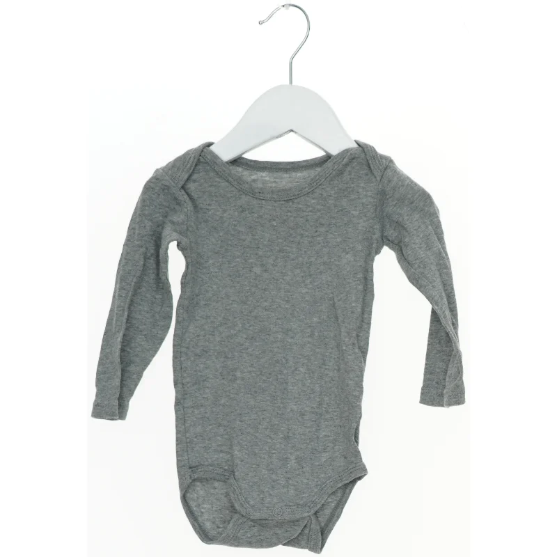 Lysegrå bodystocking med lange ærmer fra Name It (str. 80)