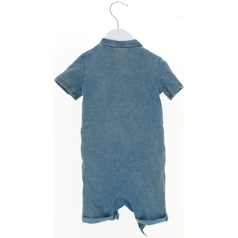 Kortærmet denim sparkedragt fra Name It (str. 80)