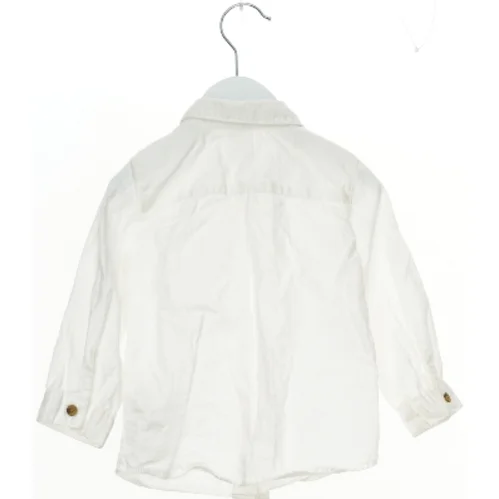 Hvid skjorte med knapper fra H&M (str. 80)