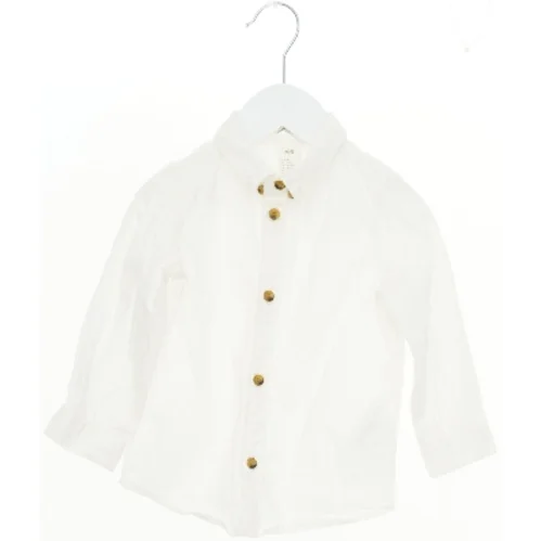 Hvid skjorte med knapper fra H&M (str. 80)