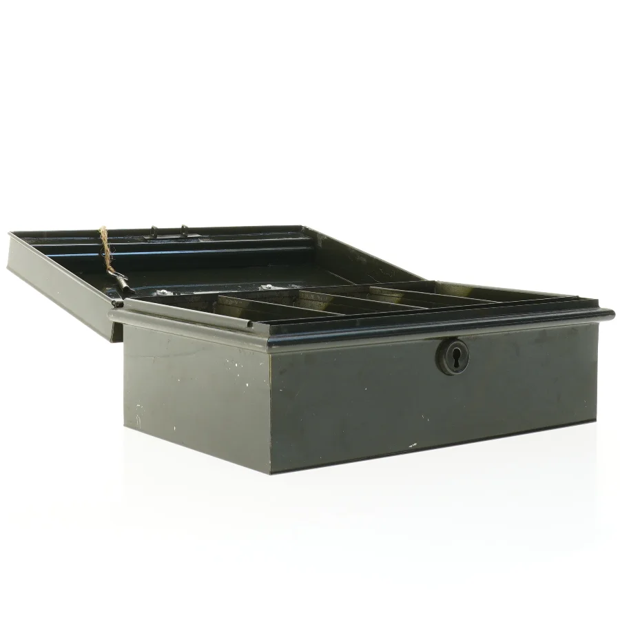 Grøn pengekasse i metal (str. 24 x 14 x 9 cm)