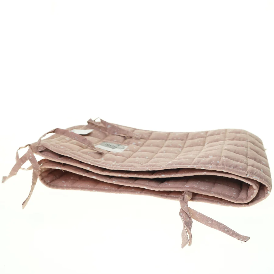 Sengerand til en tremmeseng fra Ferm Living (str. 175 x 30 sådan meter)