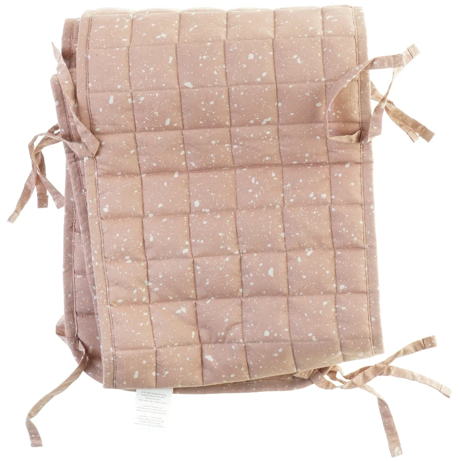 Sengerand til en tremmeseng fra Ferm Living (str. 175 x 30 sådan meter)