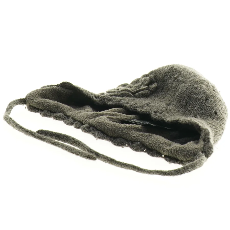 H&M grå vinterhue med rosedekoration fra H&M (str. 74 til 80)