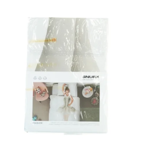 Nyt Junior sengetøjssæt fra Snurk (str. 100 x 140 cm. 40 x 45 cm)