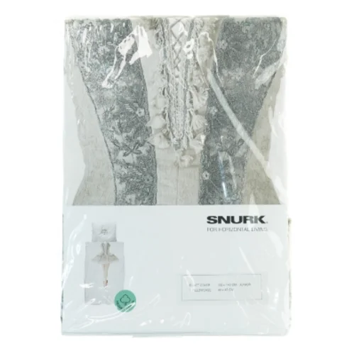 Nyt Junior sengetøjssæt fra Snurk (str. 100 x 140 cm. 40 x 45 cm)