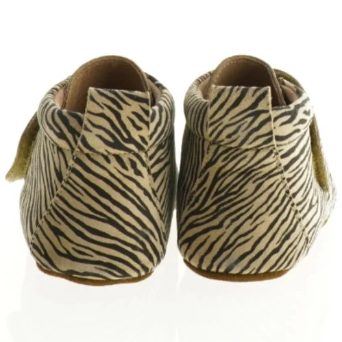 Sko fra Enfant (str. 28)