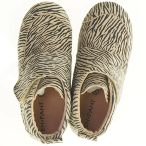 Sko fra Enfant (str. 28)