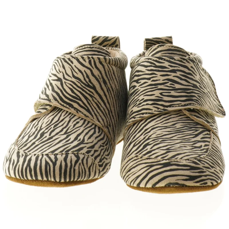 Sko fra Enfant (str. 28)