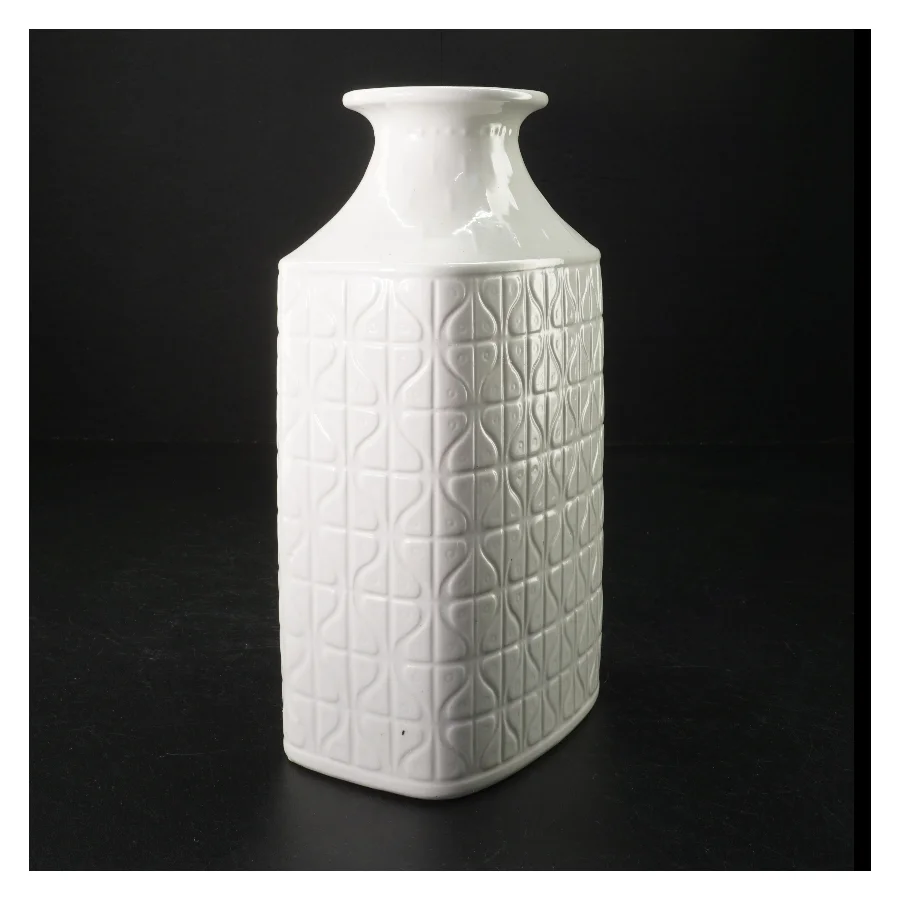 Hvid porcelænsvase fra Rörstrand (str. 23 cm lang. 13 x 8 cm)